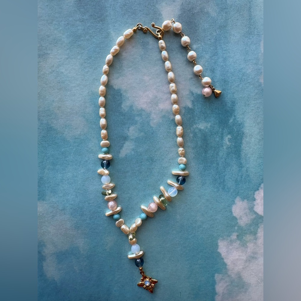 Vintage Pearl and Blue Beaded Necklace